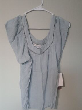raya sun Light Blue Blouse Size M NWT